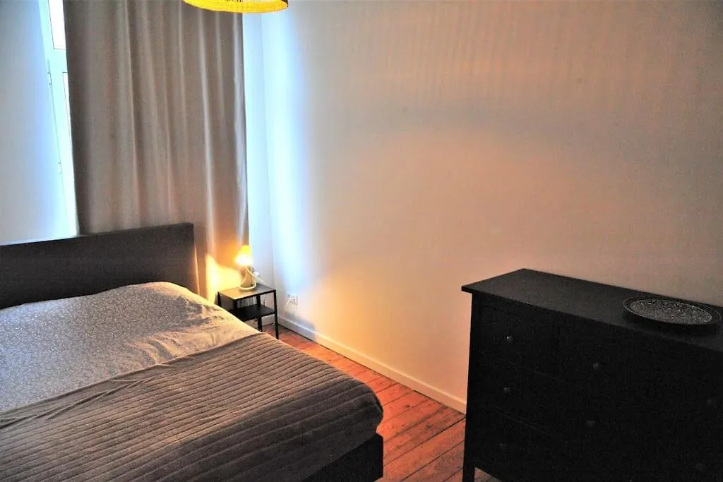 Tropical Dive, 2Bdr Apartment Antwerp Belgium